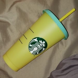 Starbucks reusable cup